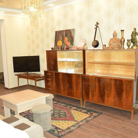 Massiv Apt エレバン エクステリア 写真